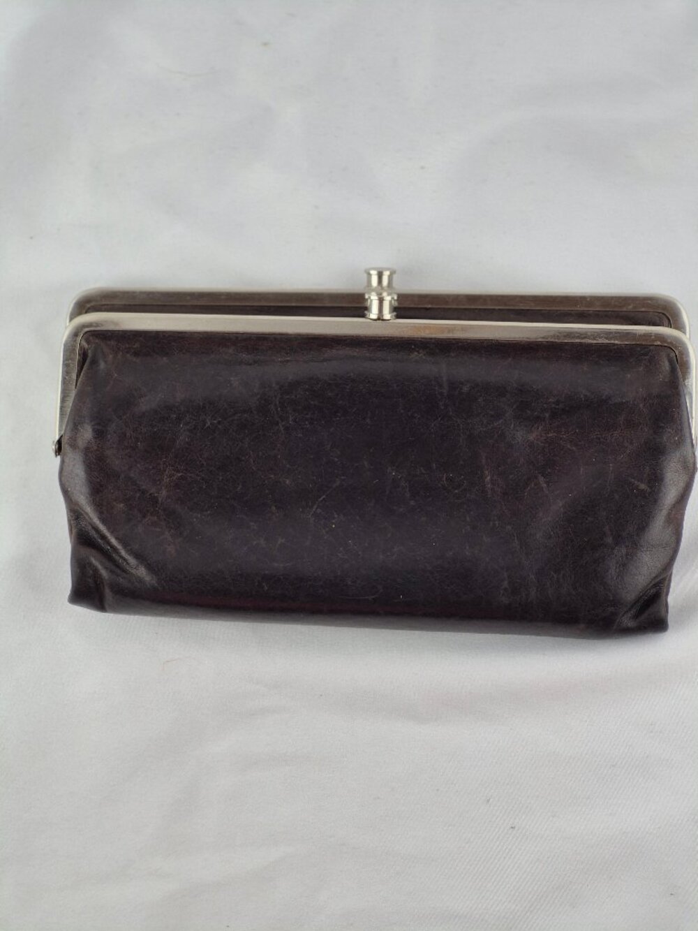Hobo Lauren Magnetic Closure Double Frame Kisslock Clutch Wallet